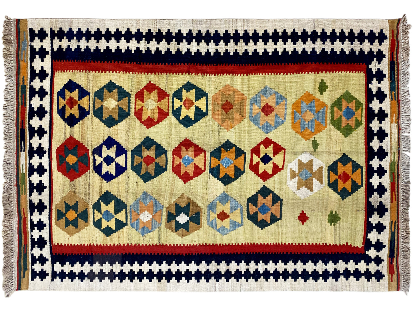 Kleiner Kelim Teppich aus Wolle für Boho Einrichtung und gemütliche Ecken