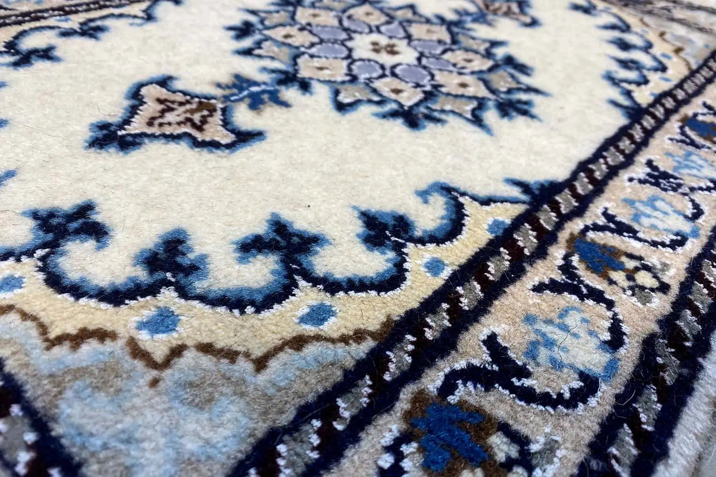 Nain (57x37cm) - German Carpet Shop