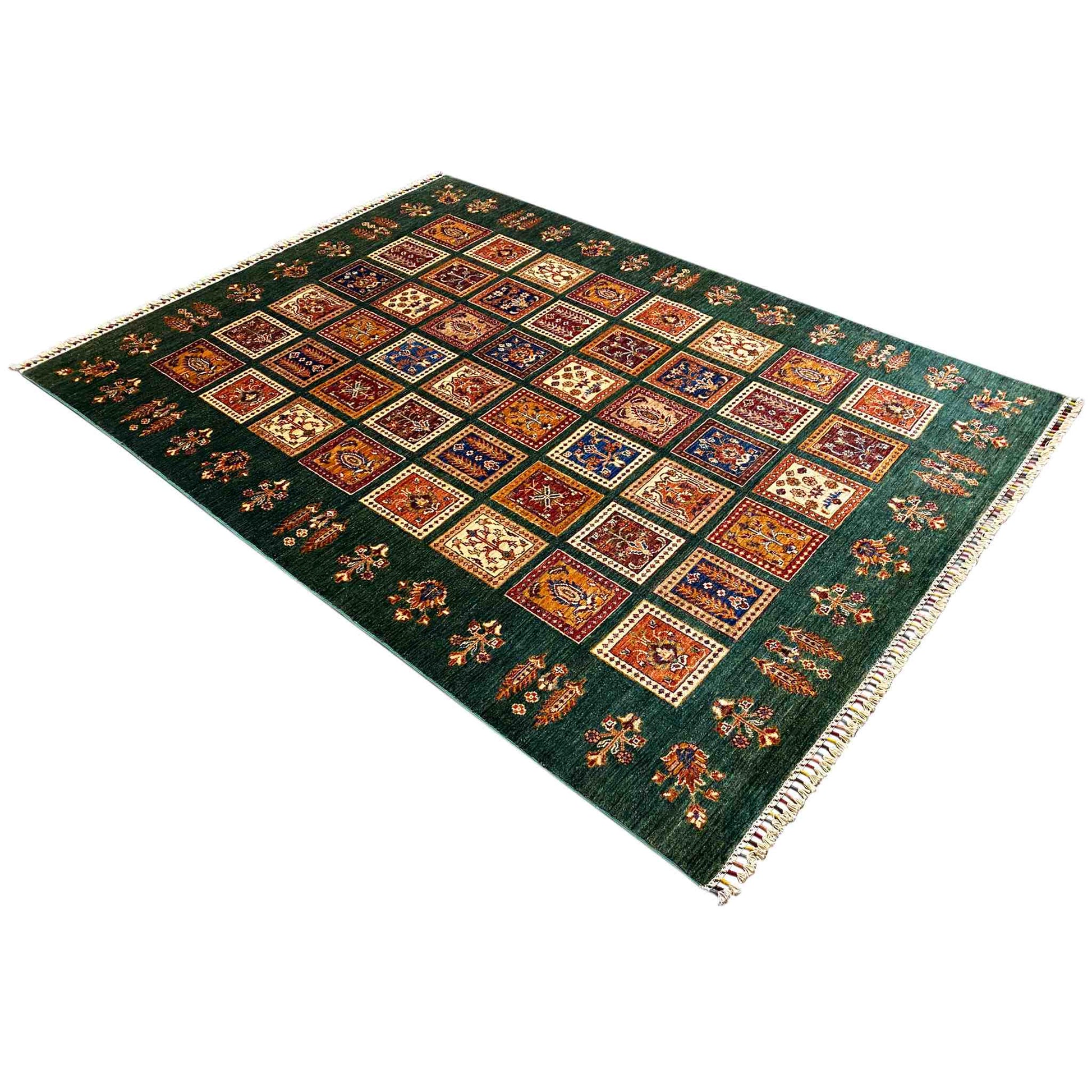 Handgeknüpfter Khorjin Teppich - Grüne & Mehrfarbige Quadrate, 239x173 cm - German Carpet Shop