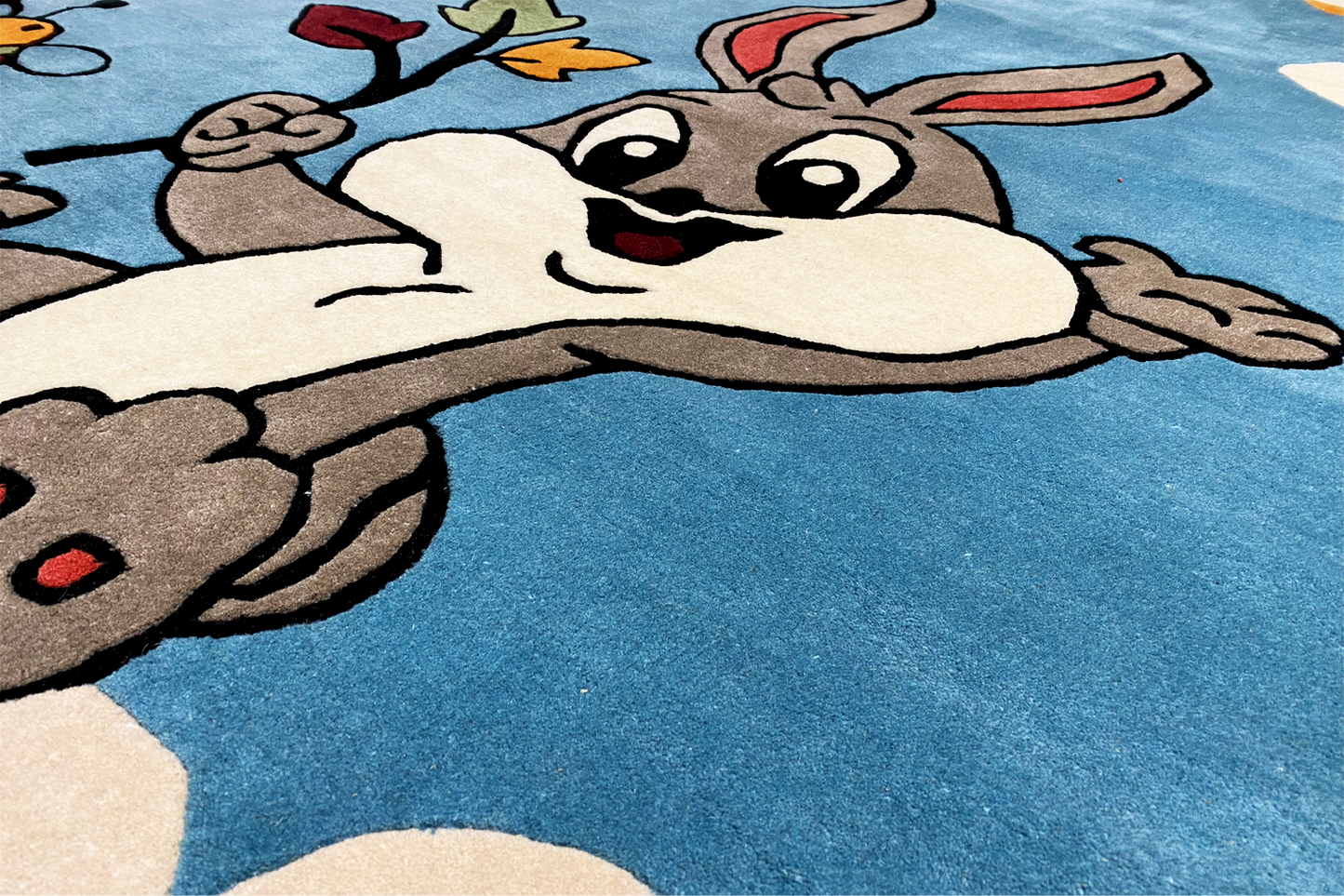 Sonnige Tage - Handgetufteter Kinderteppich mit Hase & Biene, 170x240cm (5.6x7.9 ft) - German Carpet Shop