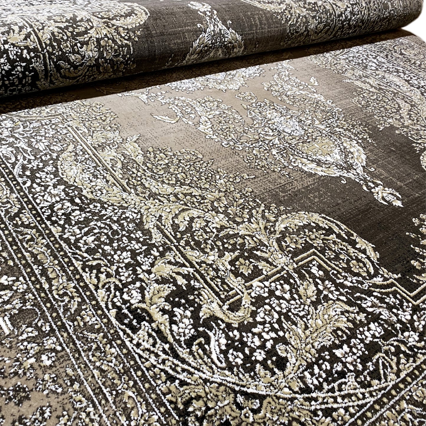 Antique Silver Medallion 170x240cm