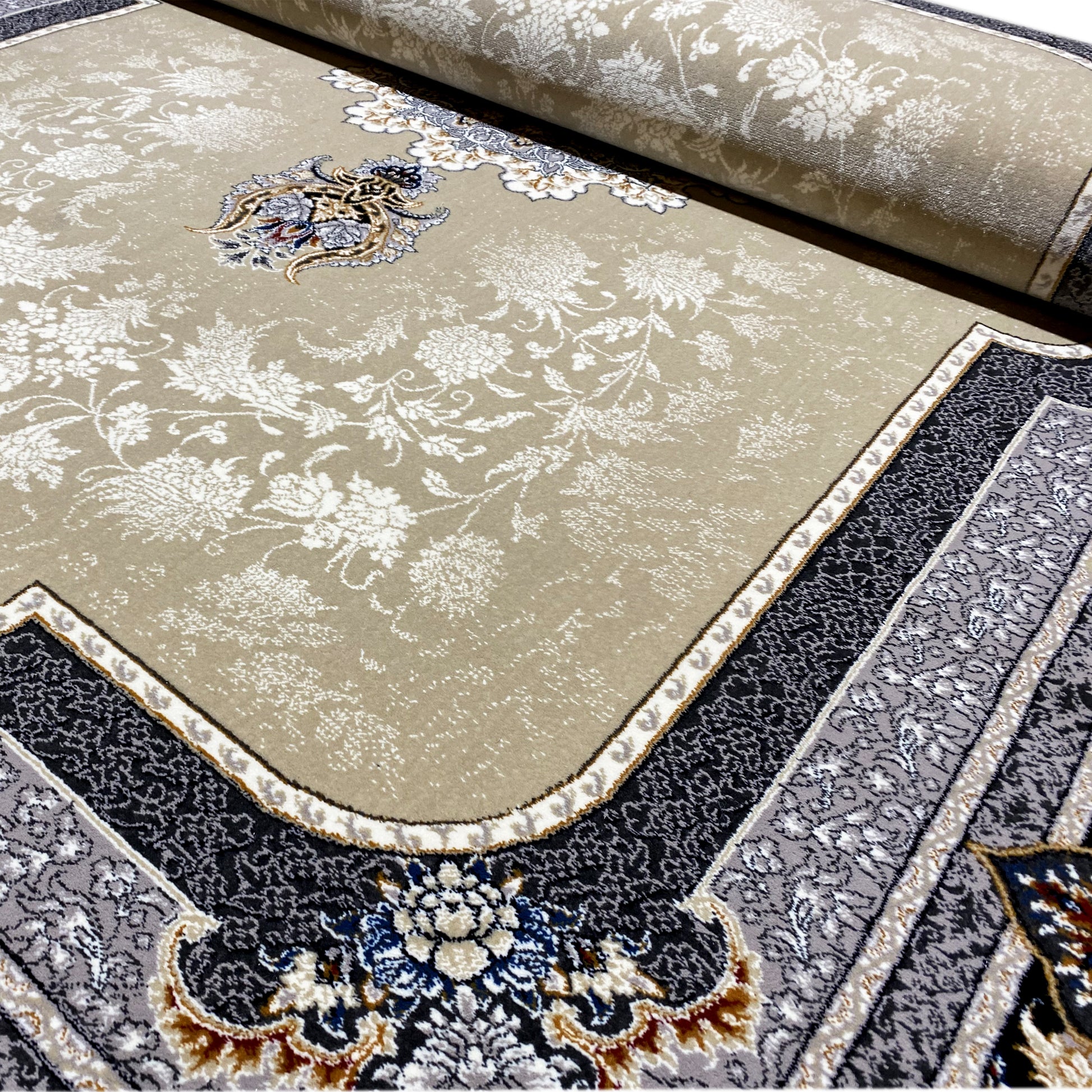 Hochwertiger Teppich in Creme-Blau im traditionellen Muster für elegante Einrichtung