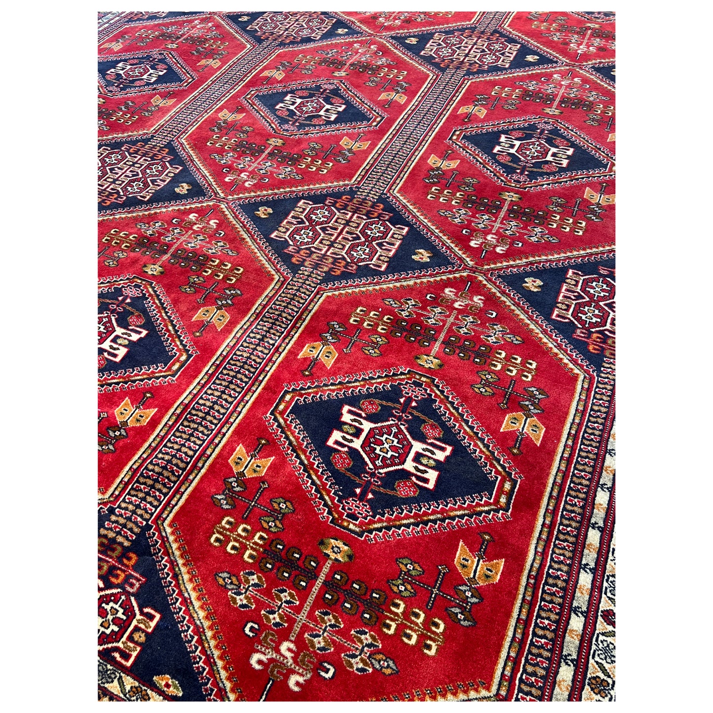  Baluch Teppich 382x300 cm - Premium Baluch Teppiche from German Carpet Shop - Just €1199! Shop now at German Carpet Shop