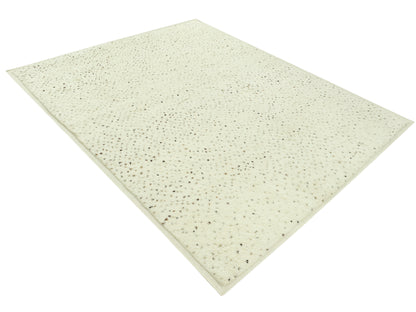 Teppich 300x250 cm in Creme mit dunklen Sprenkeln, diagonal ausgelegt