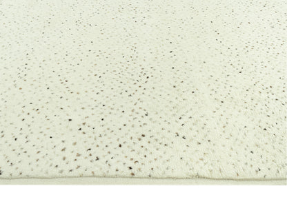 Teppich 300x250 cm Detailansicht: helle Oberfläche mit feinen dunklen Punkten