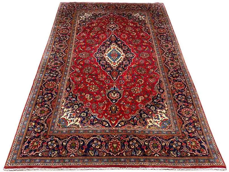 Keshan - Rot (325x197 cm) - German Carpet Shop