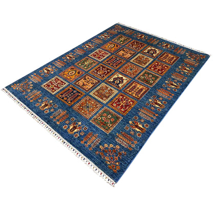 Khorjin Teppich - Blaues Paneeldesign, Komplizierte Motive, 207x161 cm - German Carpet Shop