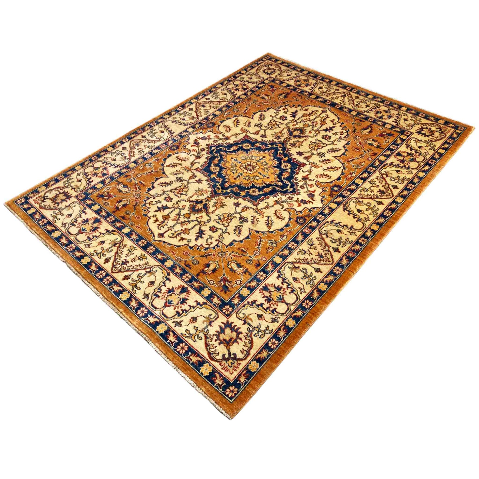 Khorjin-Teppich - Medaillon- und Blumendesign, 208x152 cm - German Carpet Shop