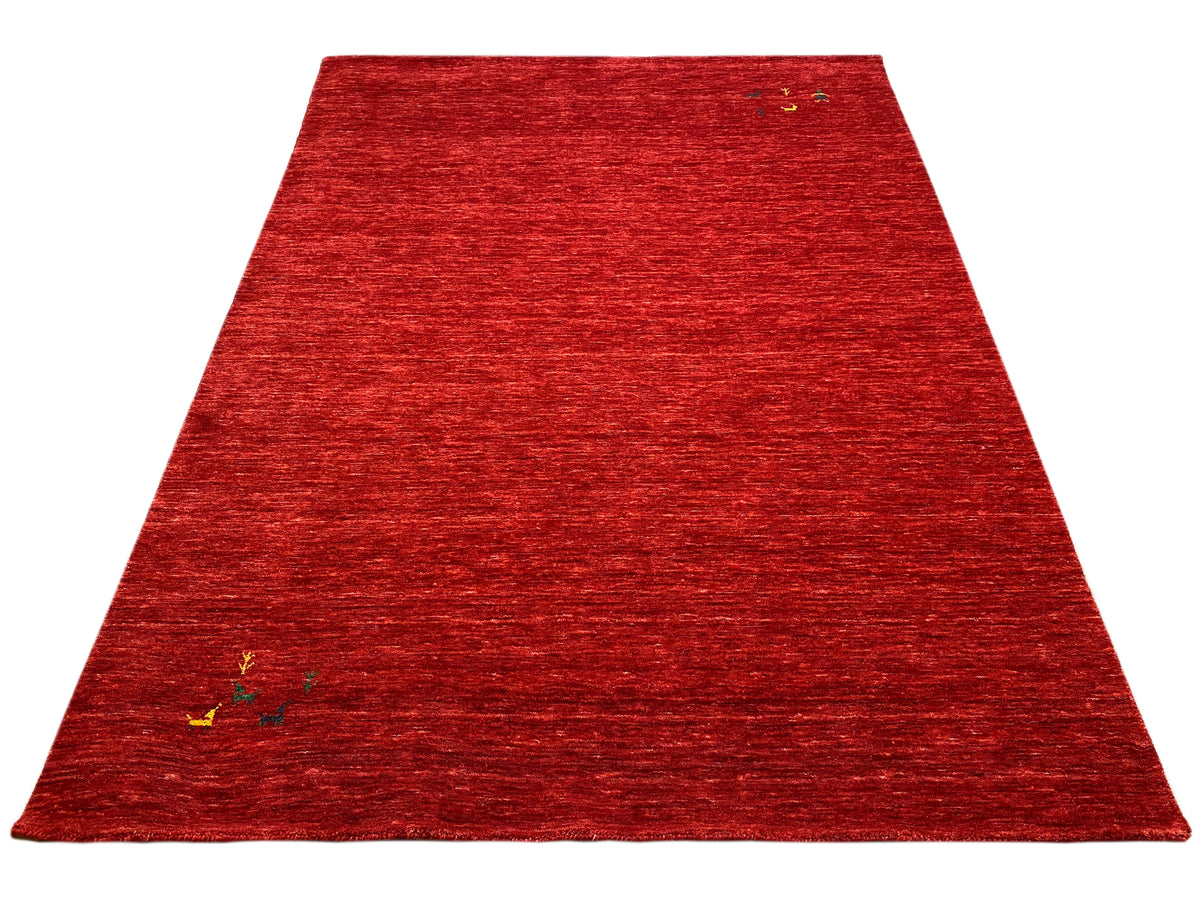 Loom Luri Teppich in Rot mit kurzem Flor, rechteckig, gleichmäßige Struktur.