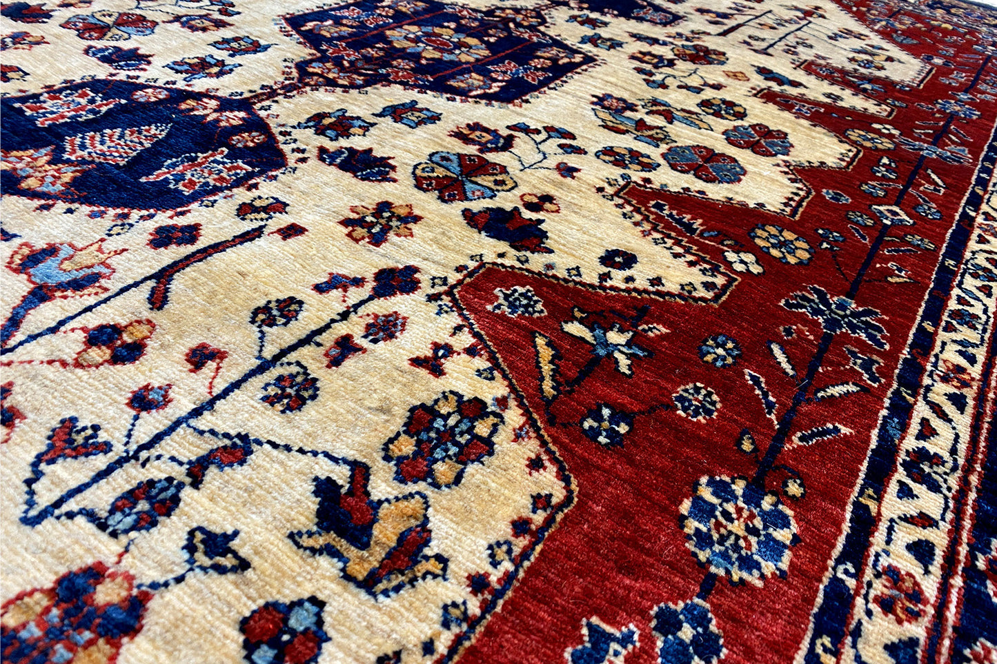 Qashqai Exklusiv (202x130cm) - German Carpet Shop