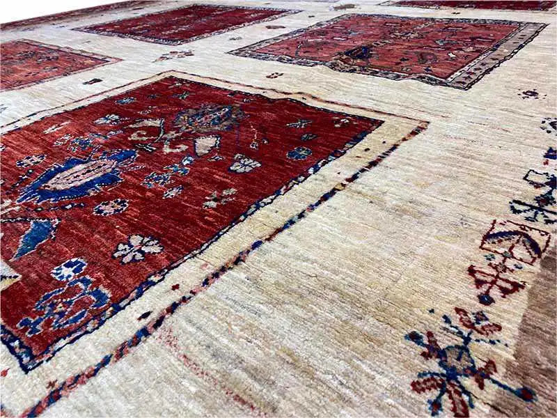 Qashqai Exklusiv (324x244cm) - German Carpet Shop