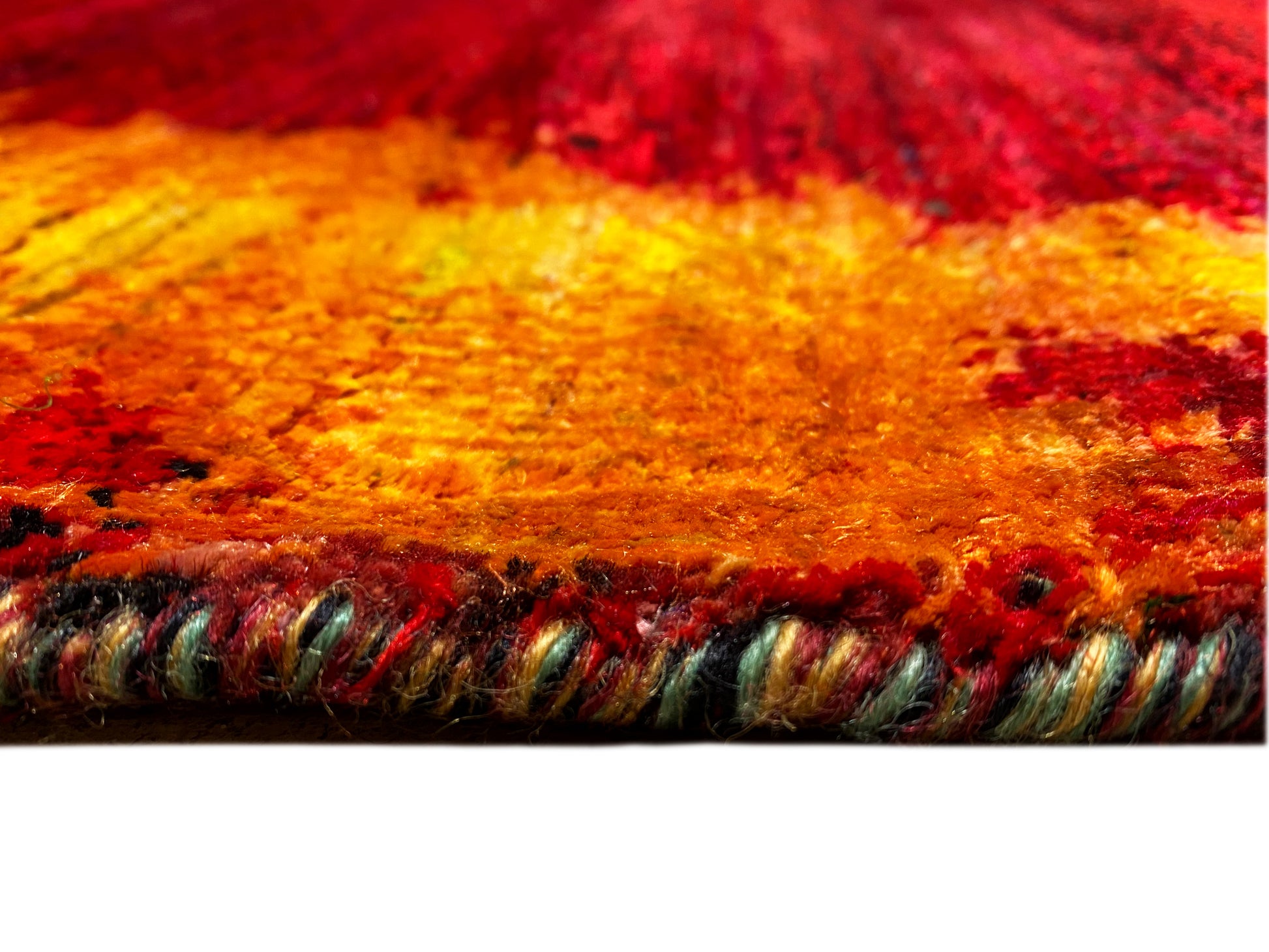 Hochwertiger Handknüpfteppich aus Wolle und Viskose