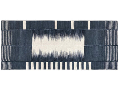 Kelim-Teppich, dunkelblau mit beigem Streifenlayout und hellen Querstreifen, ca. 200x80 cm