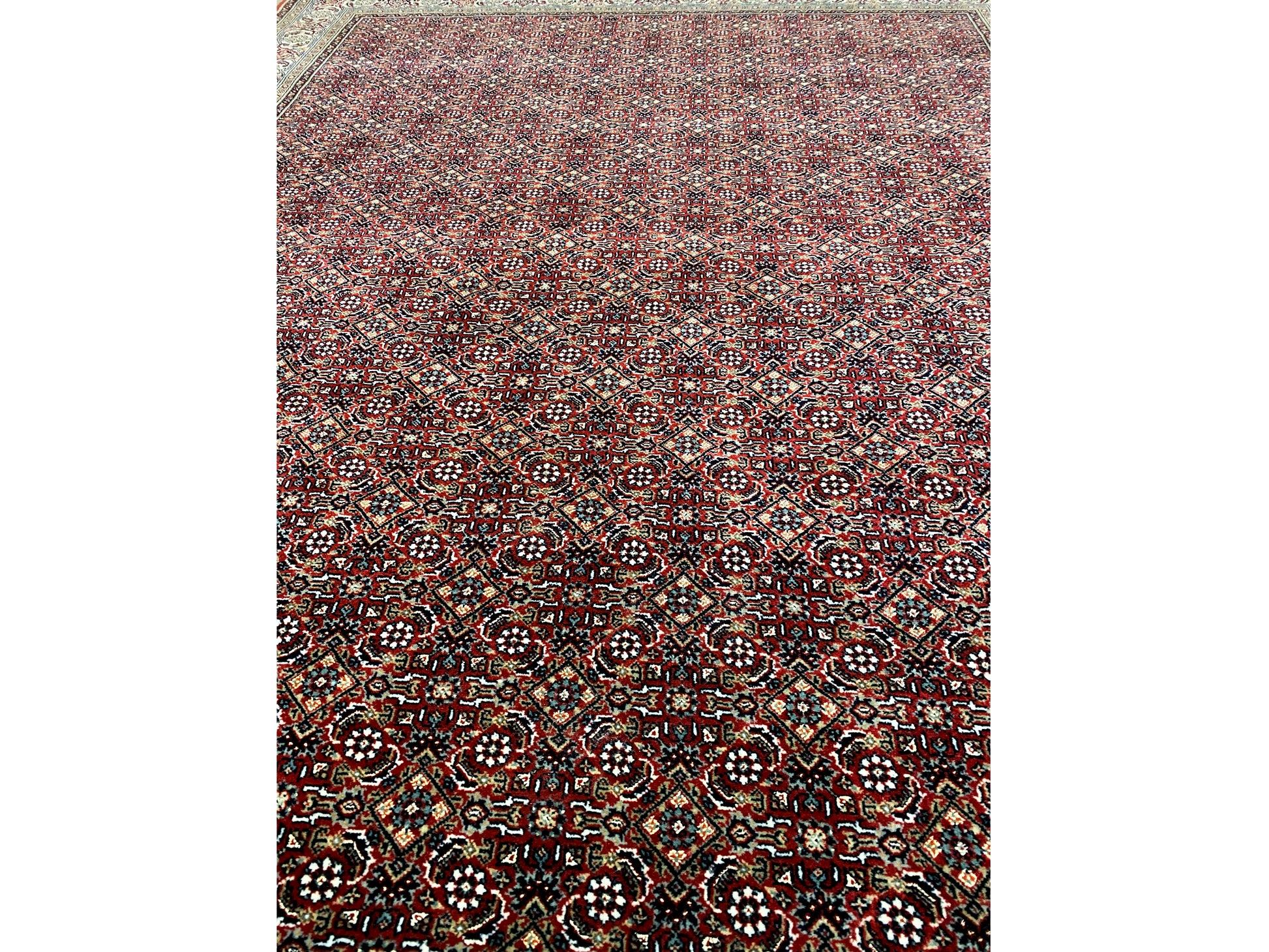 Hochwertiger Perserteppich Look in Rot mit feinen Details