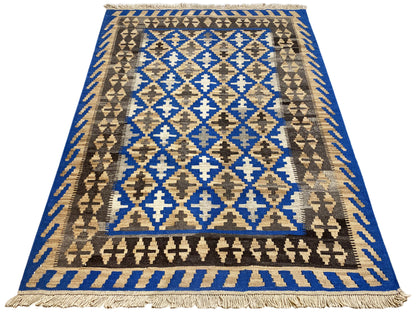Boho Ethno Kelim Teppich blau mit traditionellem geometrischem Muster