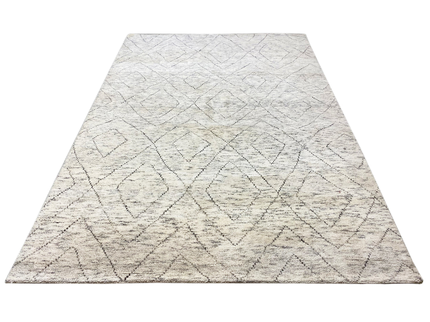 Moderner skandinavischer Berberteppich aus reiner Wolle