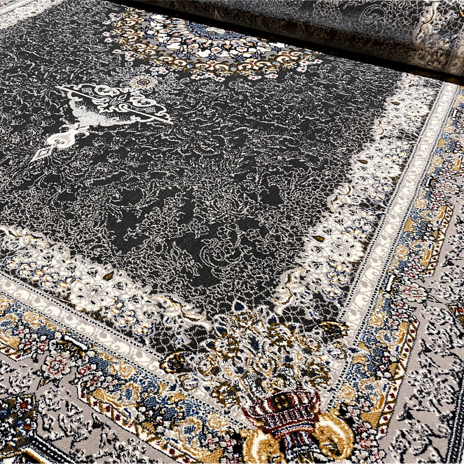 Hochwertiger Teppich Polypropylen klassisch Anthrazit Wohnbereich.