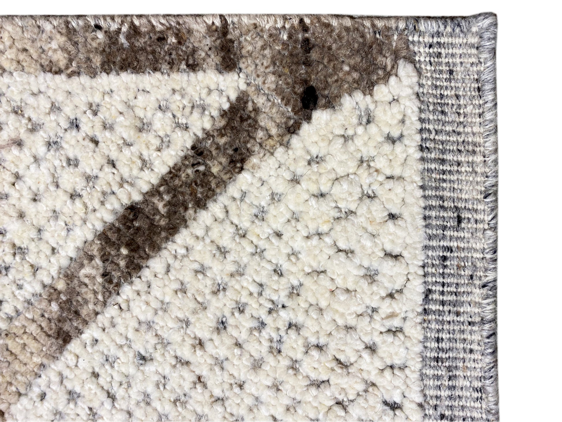 Strukturierter Berberteppich mit geometrischem Ethno-Muster