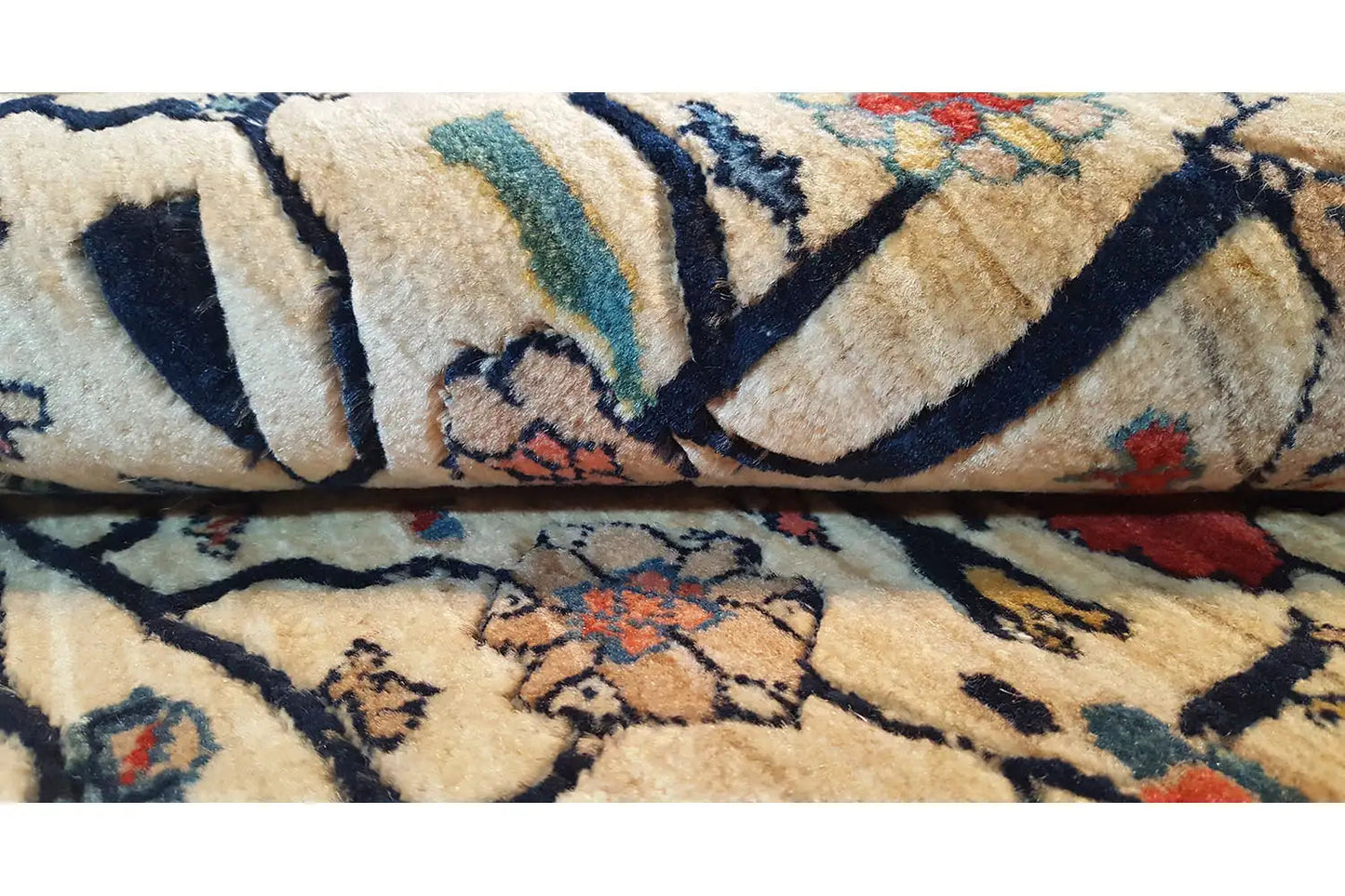 Qashqai Exklusiv (96x99cm) - German Carpet Shop