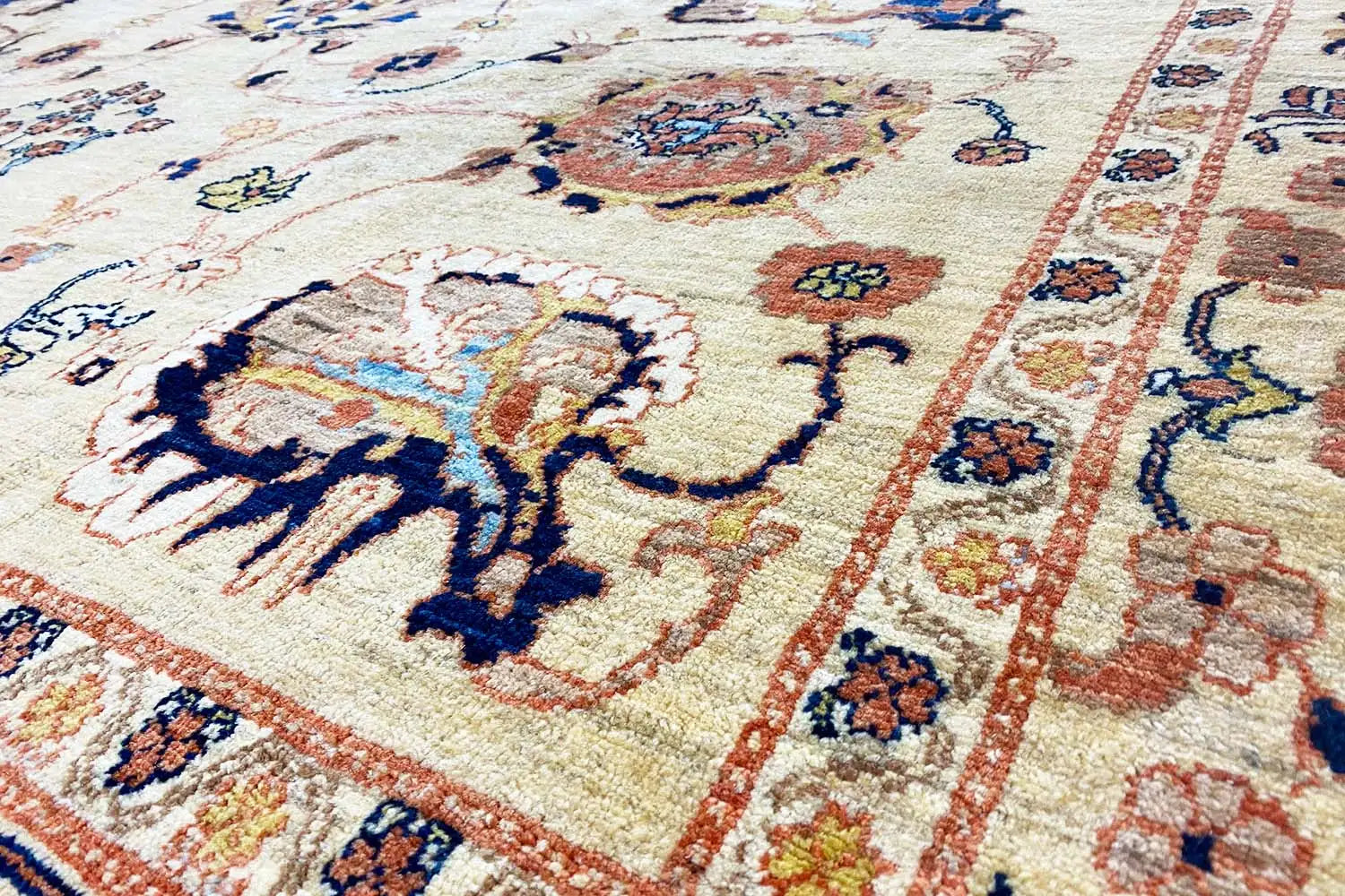 Sultan Abad Exklusiv - 304226 (296x231cm) - German Carpet Shop