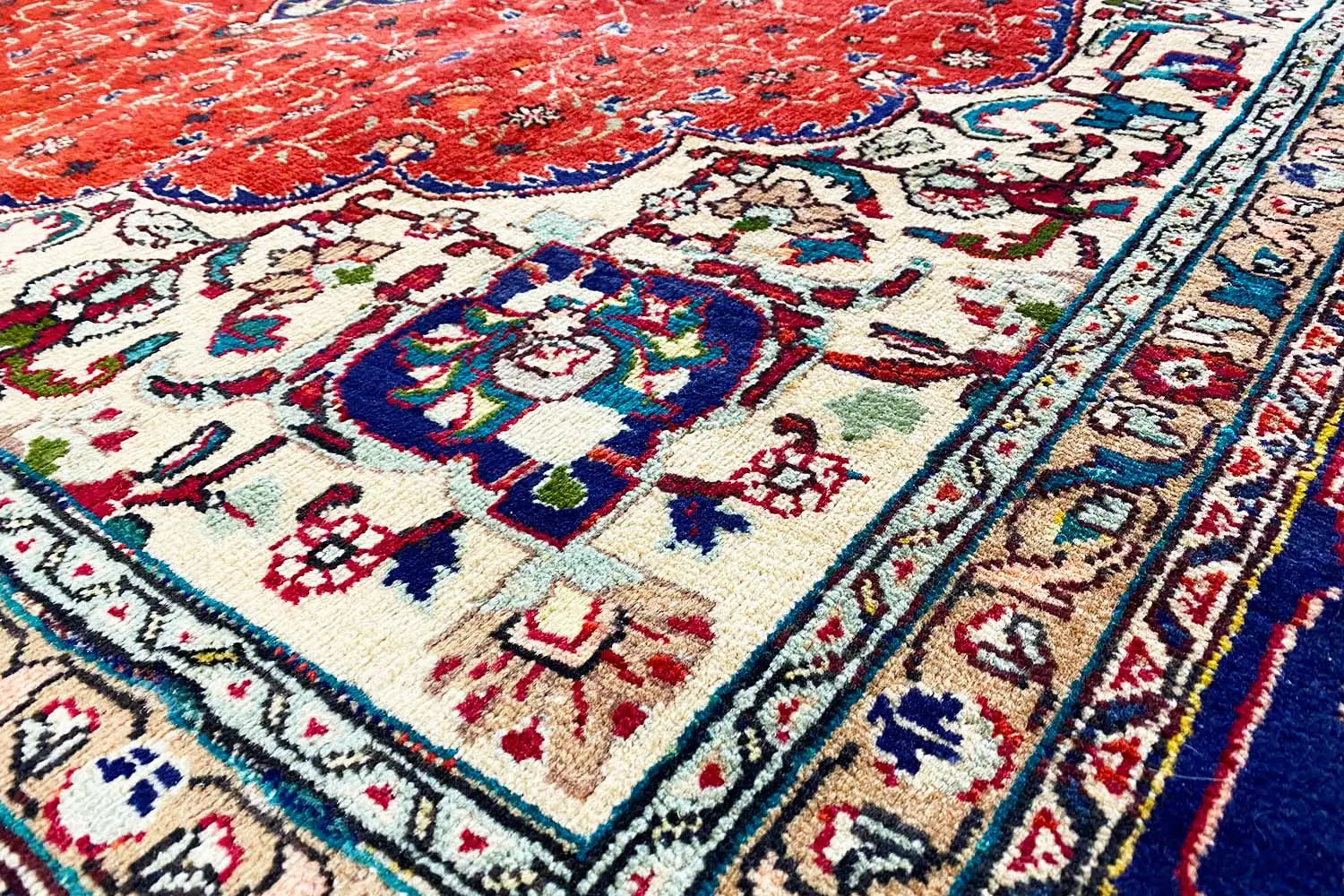 Täbriz Teppich - 8974980 (303x196cm) - German Carpet Shop