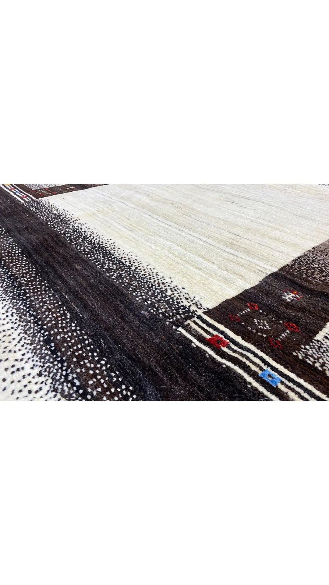  Gabbeh - (197x144 cm) - Premium Gabbeh from German Carpet Shop - Just €990! Shop now at German Carpet Shop