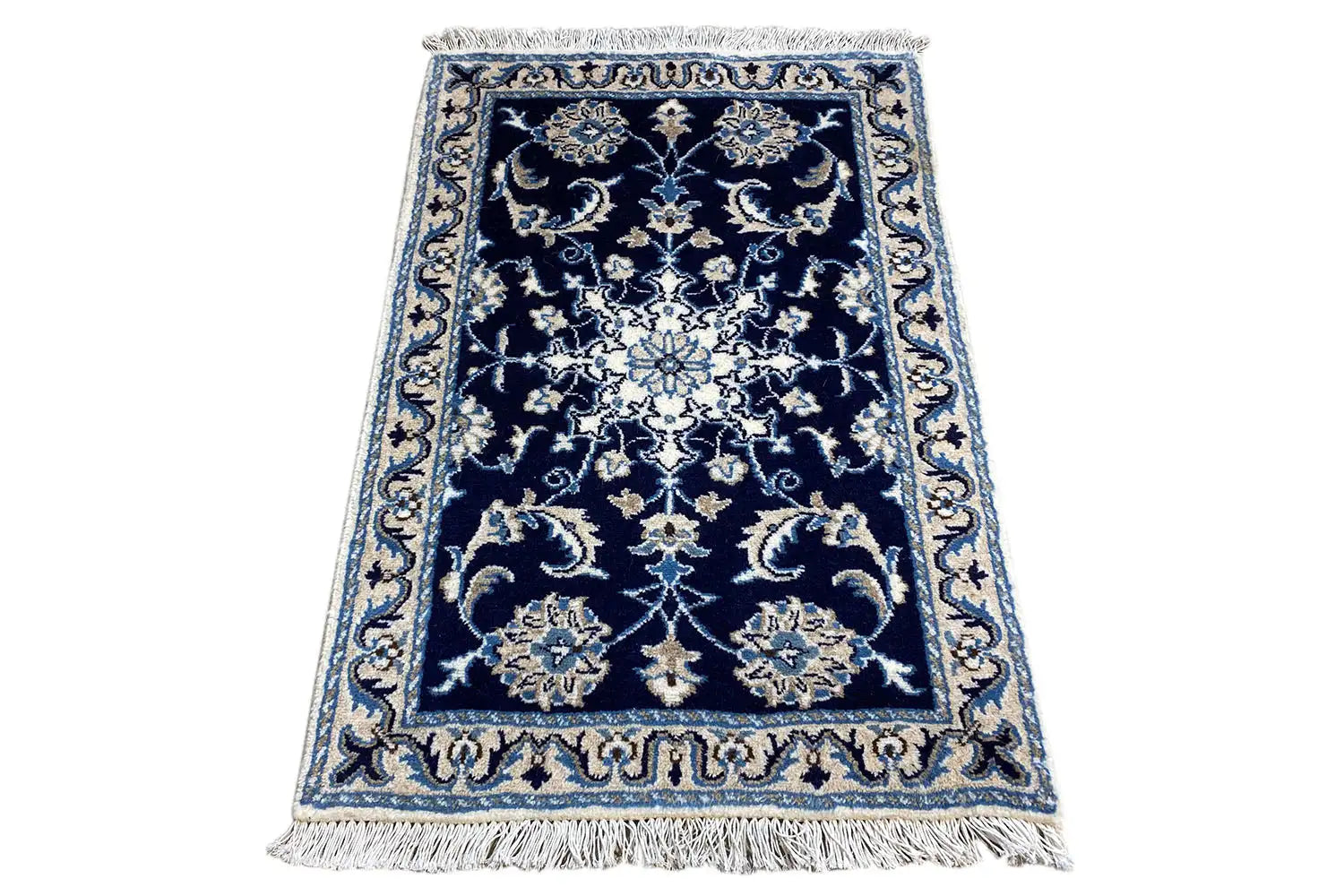 Nain (88x59cm) - German Carpet Shop