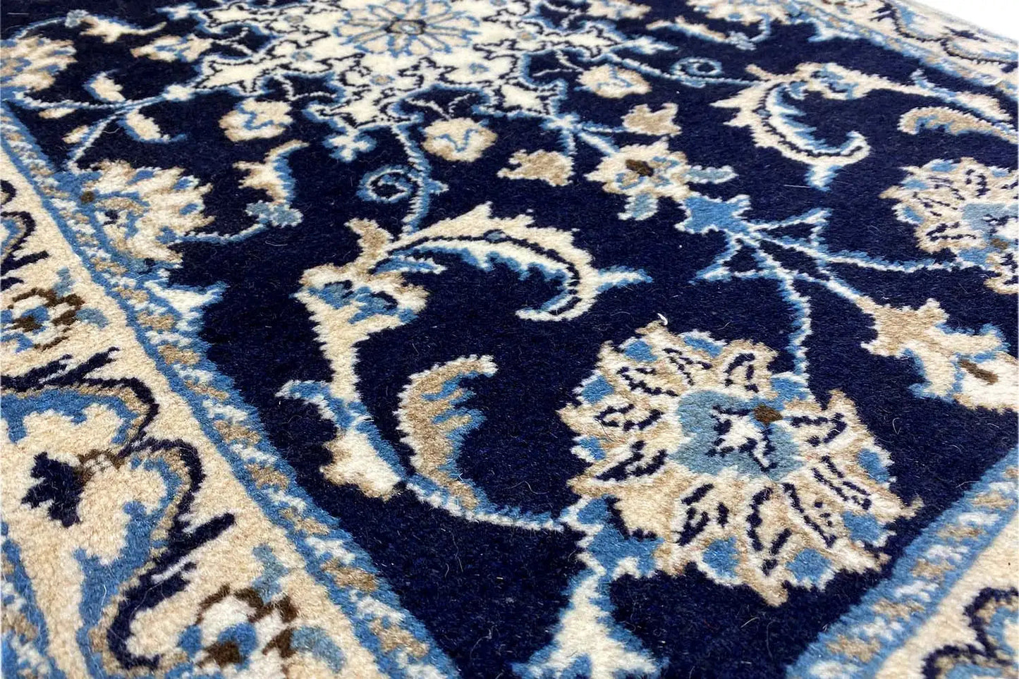 Nain (90x58cm) - German Carpet Shop