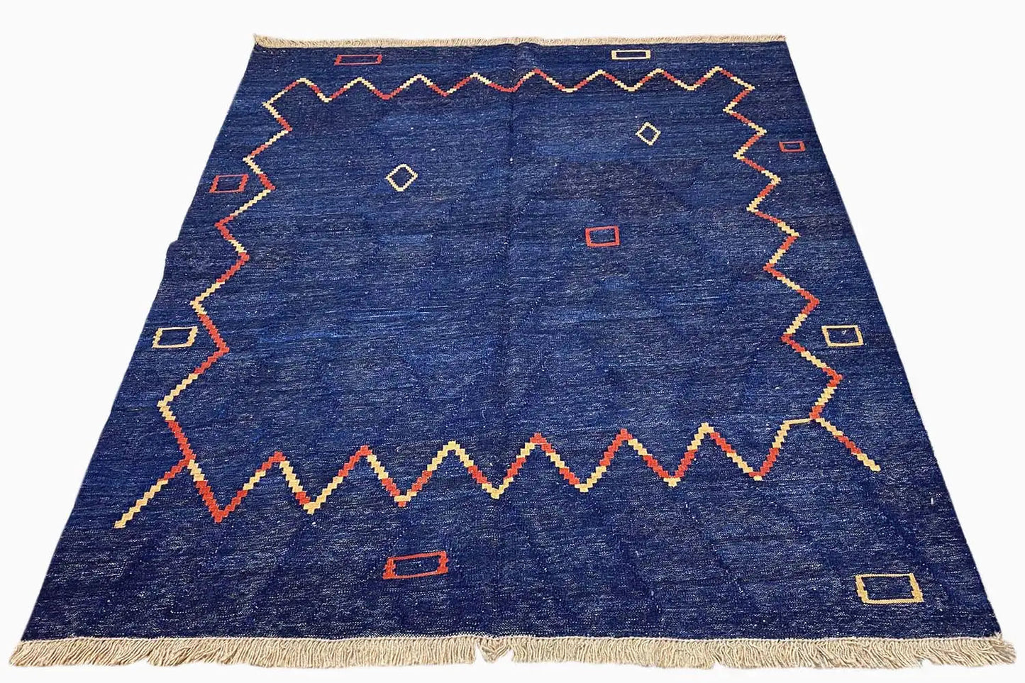 Kilim Qashqai - (143x124cm) - German Carpet Shop