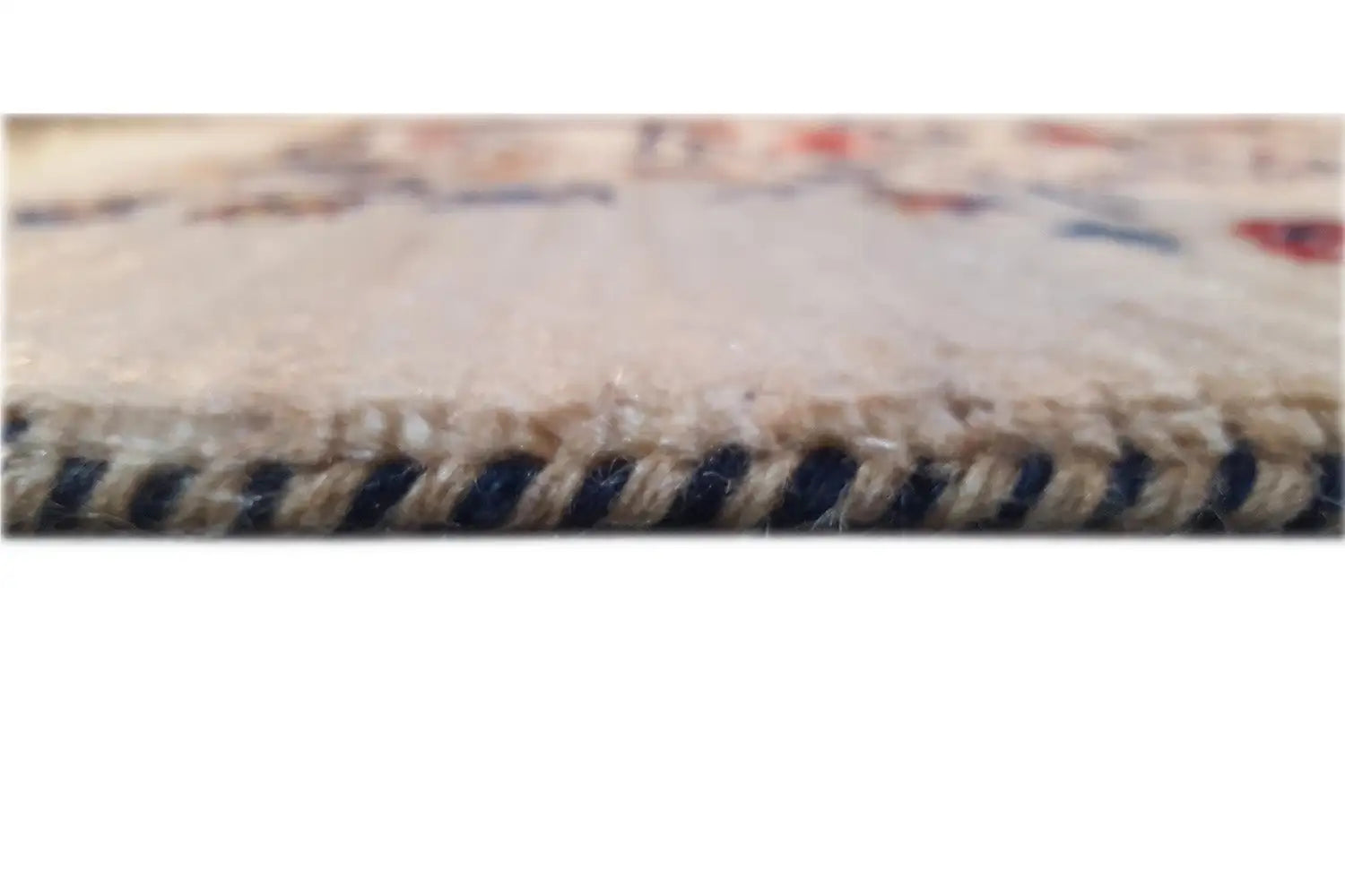 Qashqai Exklusiv (96x99cm) - German Carpet Shop