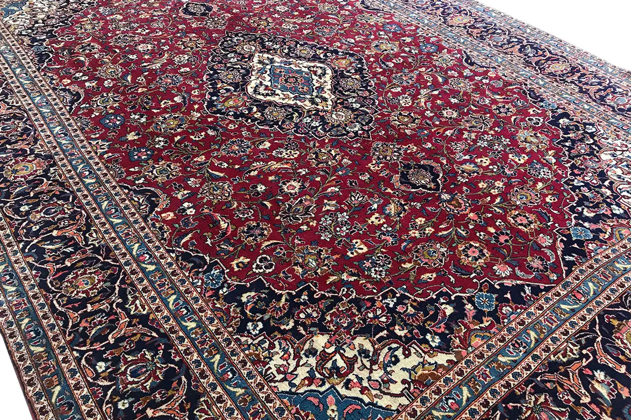 Keshan - Rot (400x288 cm) - German Carpet Shop
