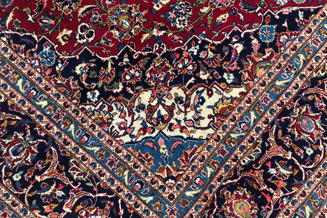 Keshan - Rot (400x288 cm) - German Carpet Shop