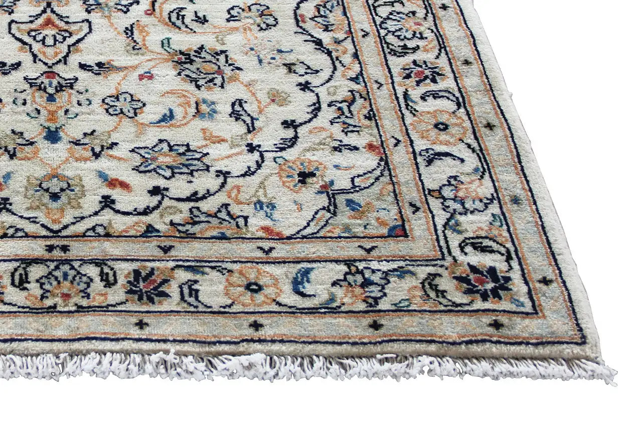 Keshan - Beige (147x103 cm) - German Carpet Shop