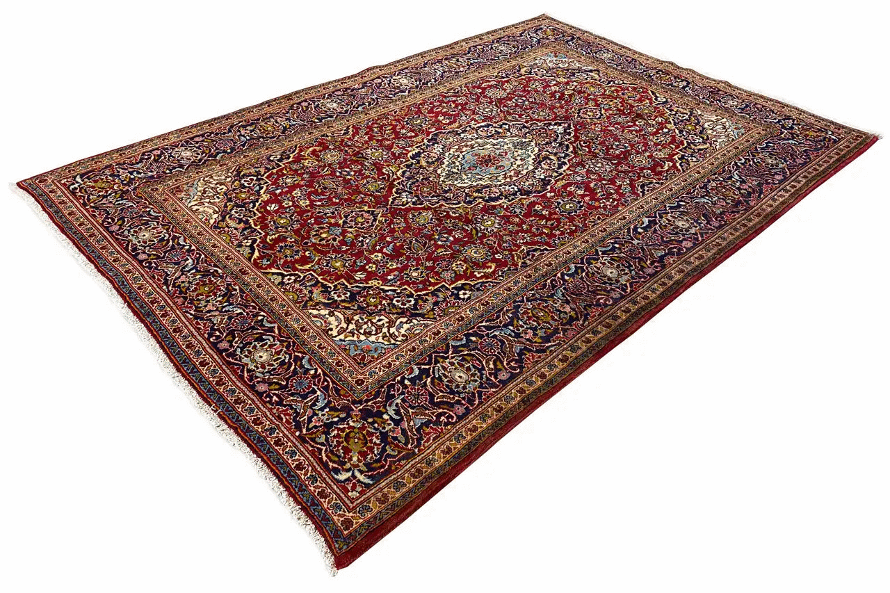 Keshan - Rot (301x195 cm) - German Carpet Shop
